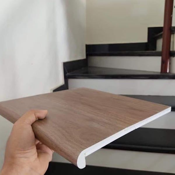  Mặt bậc cầu thang gỗ nhựa 