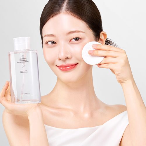  Niathione radiance cleansing water 