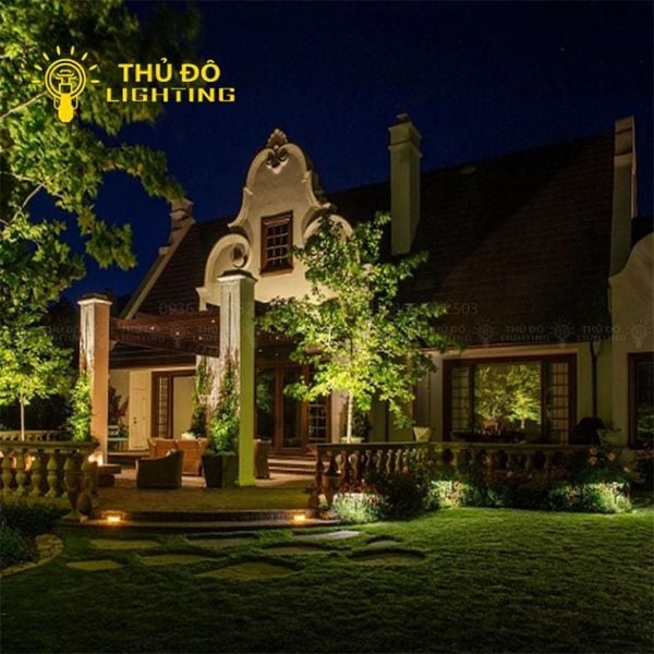  Đèn Sân Vườn SV11 5W-Vàng 