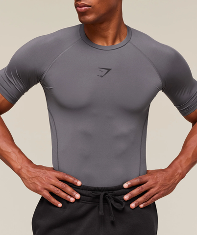  GYMSHARK Element Baselayer T-SHIRTS / Dark Grey 