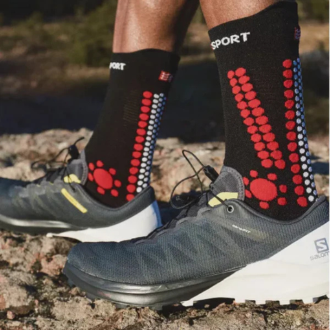  Tất Chạy Trail Compressport Pro Racing Socks v4.0 - Black/Red 