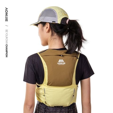  Vest Nước Chạy Bộ Aonijie MB Dung Tích 8L - VÀNG 