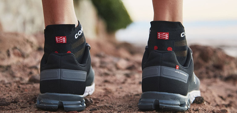  Vớ Chạy Bộ Compressport Pro Racing Socks v4.0 Ultralight Run Low - Black/ Red 