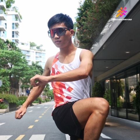  Áo Chạy Bộ Singlet Athlet ATS101 Unisex Siêu Nhẹ, Thoáng Khi, Nhanh Khô - Đỏ Trắng 