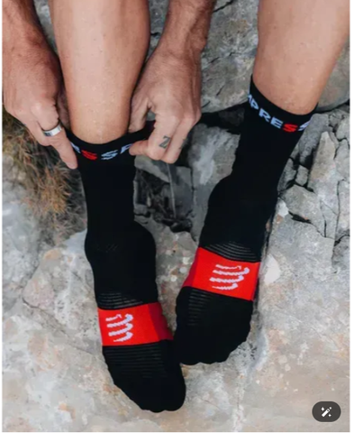 Vớ Thể Thao Compressport Ultra Trail Socks V2.0 - Black/Red 