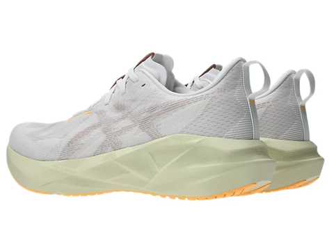  Giày Chạy Bộ Nam Asics Novablast 5 - White/Fawn 