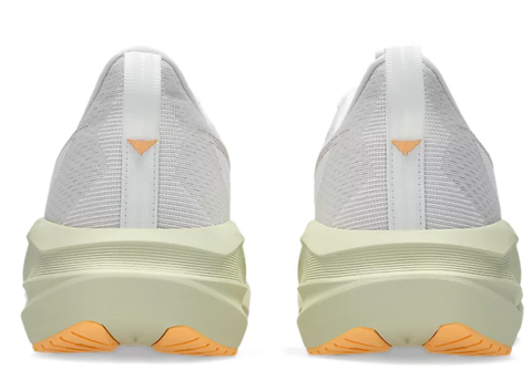  Giày Chạy Bộ Nam Asics Novablast 5 - White/Fawn 