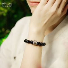Vòng Hộ Tâm - Tourmaline đen charm Om mani padme hum ( TRS VHM 007 )