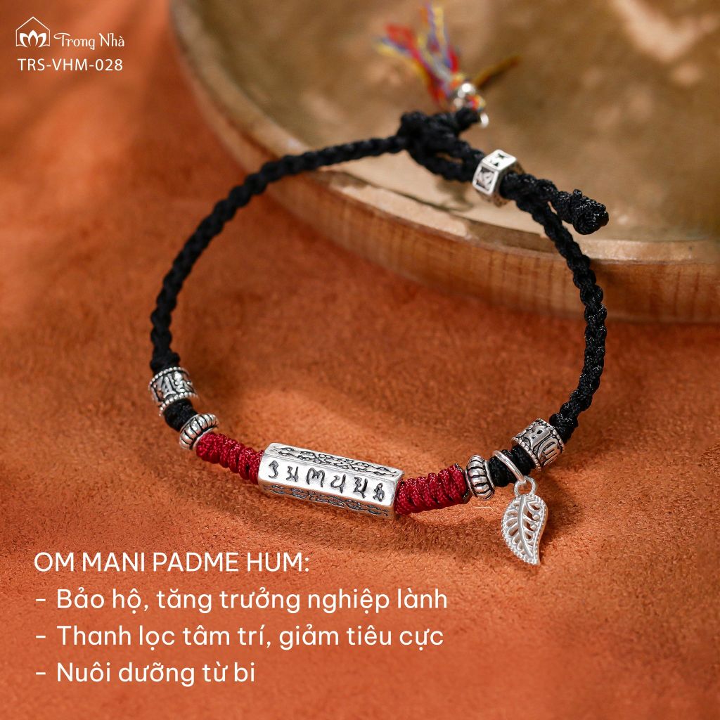 Vòng tết dây trụ Om mani padme hum ( TRS VHM 028 )