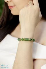 Vòng ngọc bích charm vàng om mani