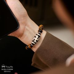 Dzi 012 - Dzi chữ vạn