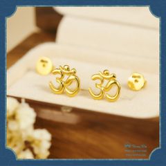 Khuyên tai vàng chủng tự Om Bình An (TRSV KHTAI 038)