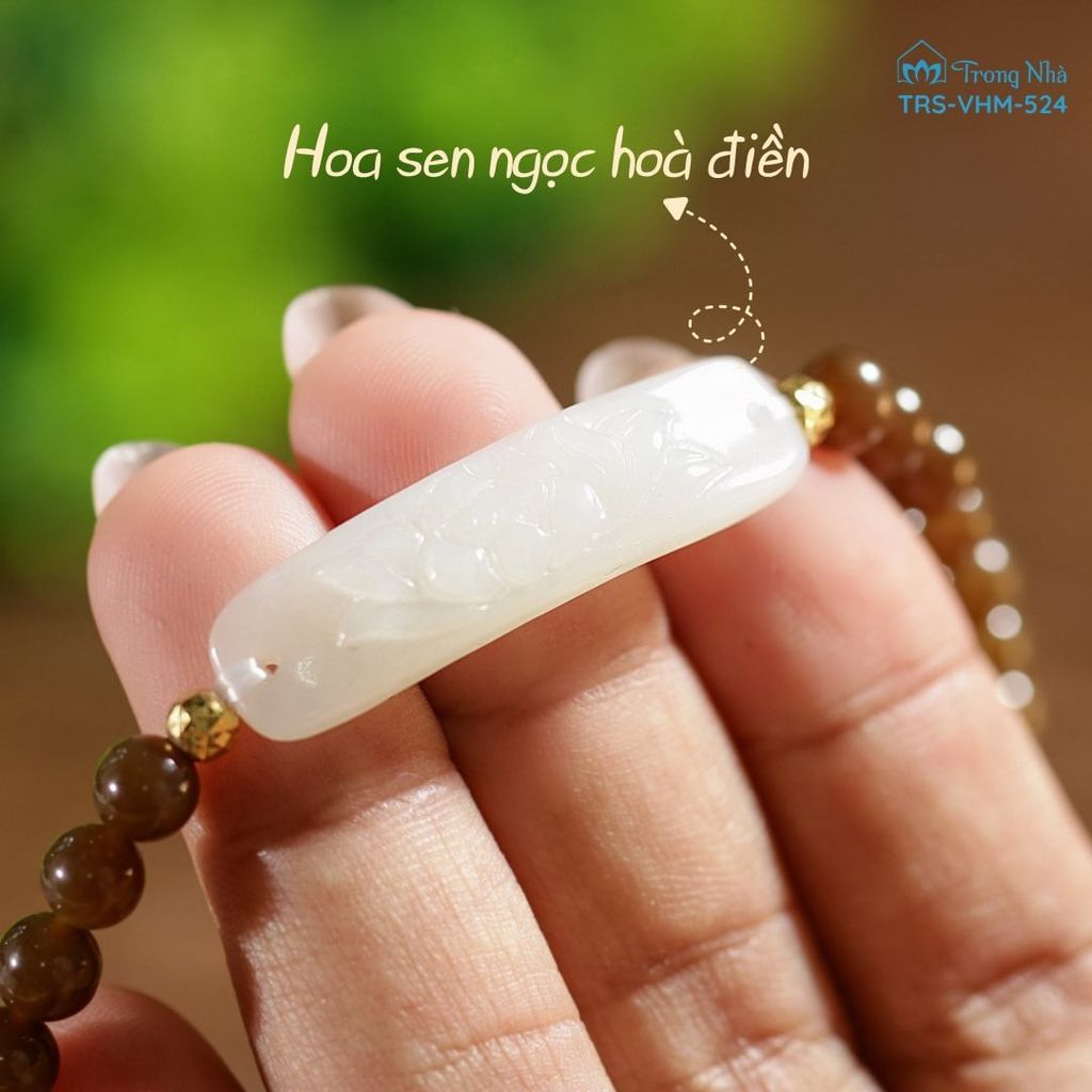 Vòng ngọc hoà điền nâu cuốn đôi charm hoa sen ( VHM 524 )