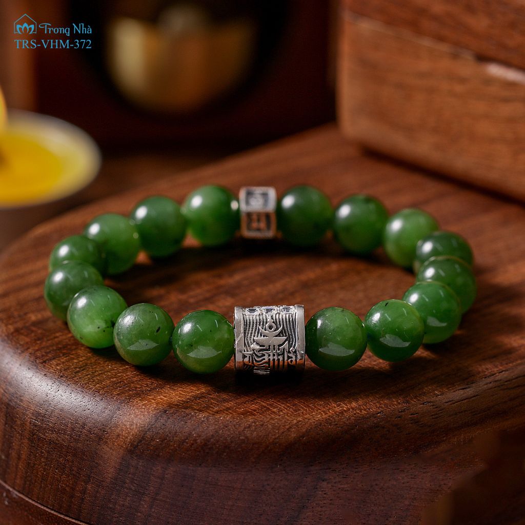 Vòng Ngọc Bích charm kalachakra  TRS VHM 372)