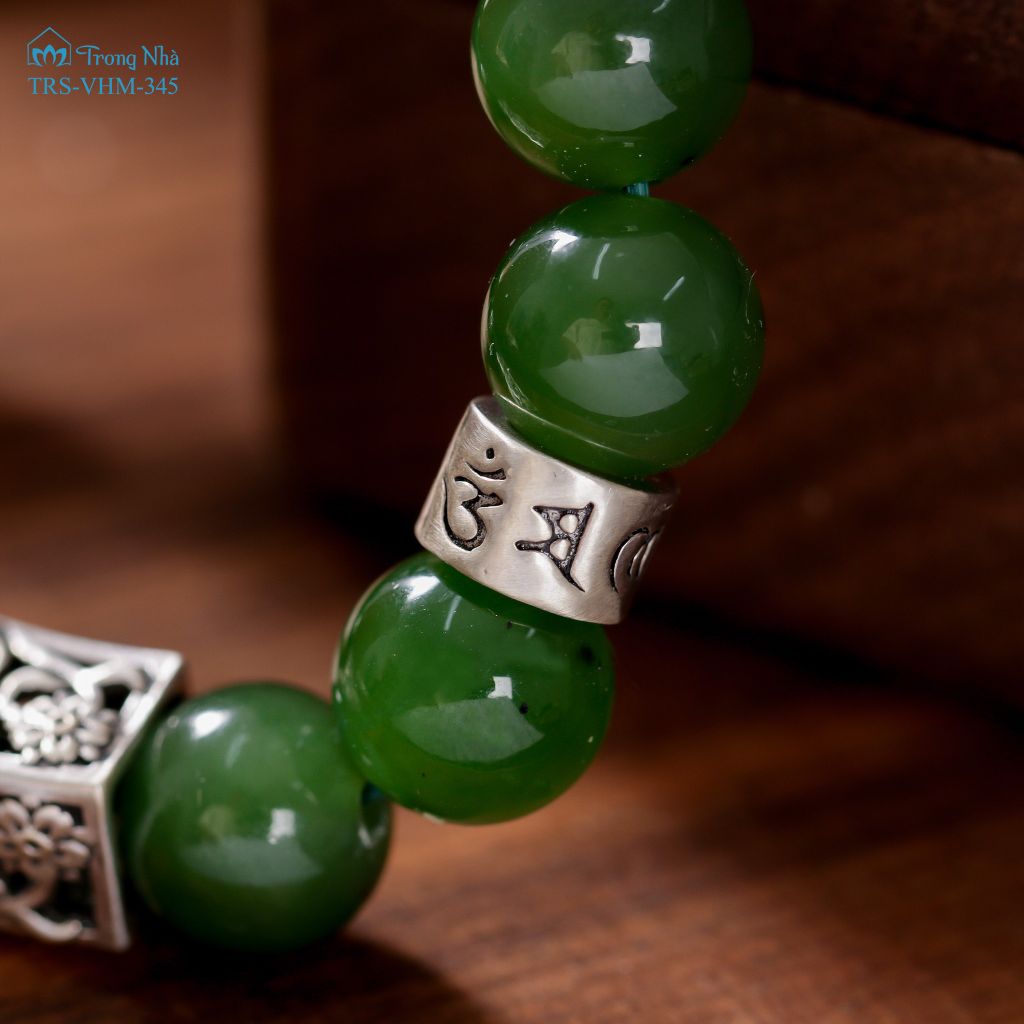 Vòng Ngọc bích mix Sen và Om mani padme hum ( TRS VHM 345 )
