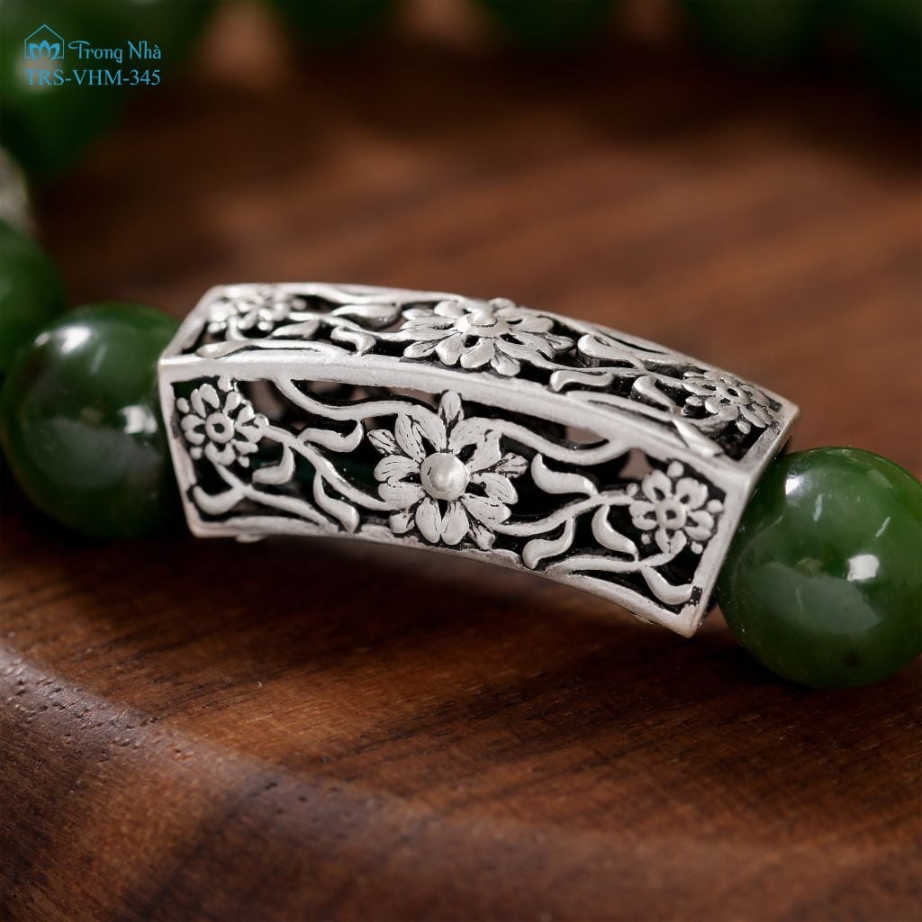 Vòng Ngọc bích mix Sen và Om mani padme hum ( TRS VHM 345 )