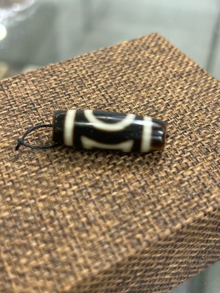 Dzi thiên địa ( NLIEU CHARM DZI 016 )