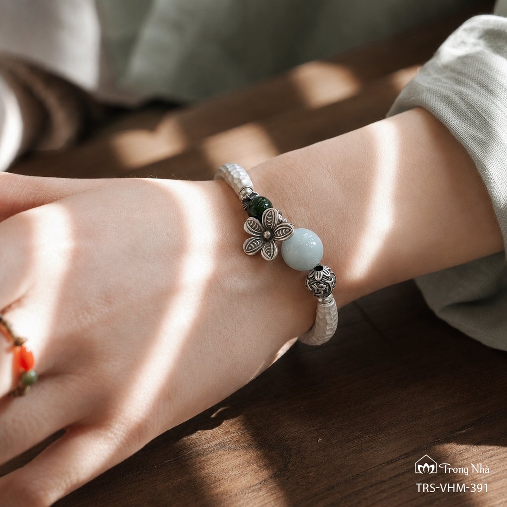 Vòng bạc mix ngọc Om mani padme hum VHM 391)