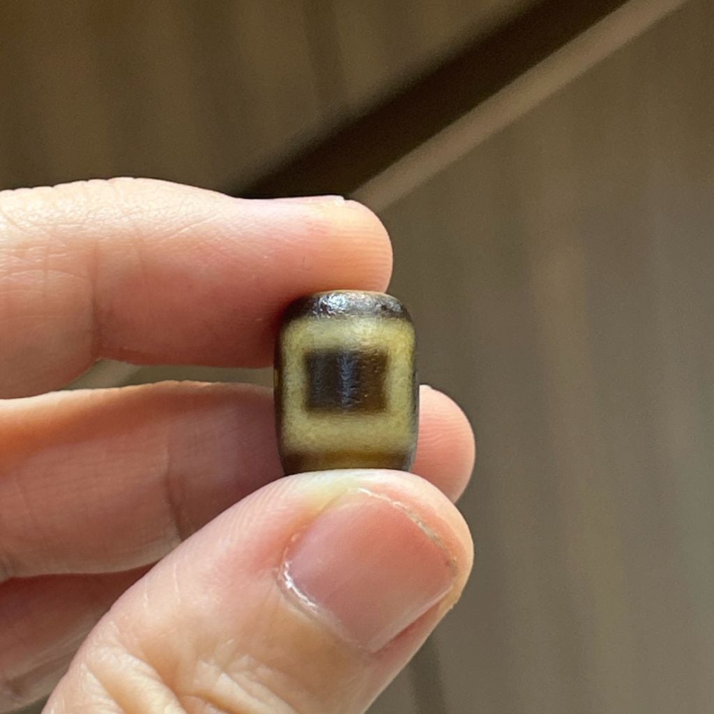 Dzi thiên địa ( NLIEU CHARM DZI 016 )