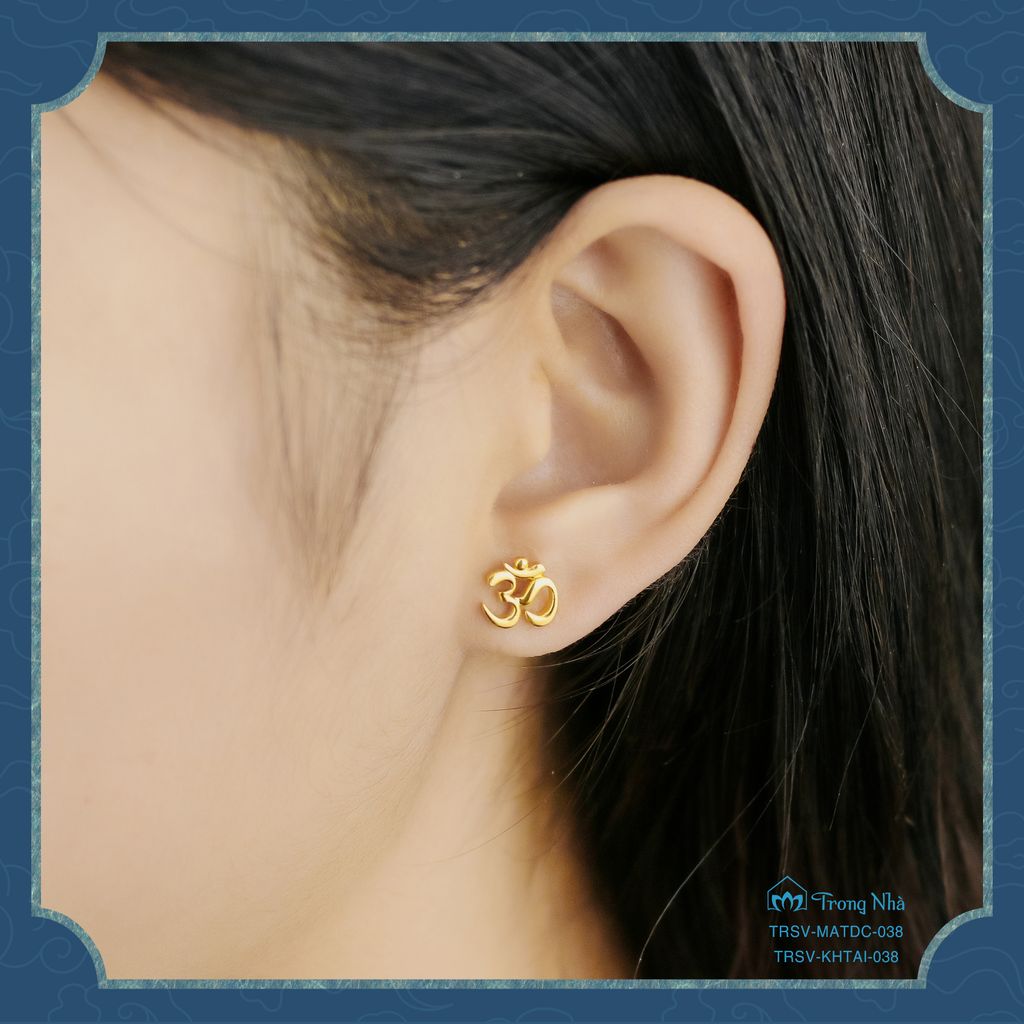 Khuyên tai vàng chủng tự Om Bình An (TRSV KHTAI 038)