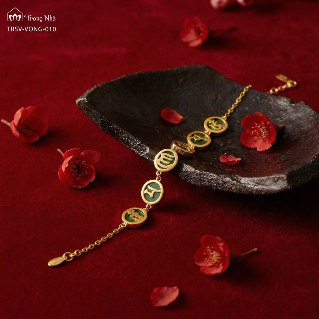 Lắc vàng Tĩnh Trong Động - Ngọc bích khắc Om mani padme hum ( VONG 010 )
