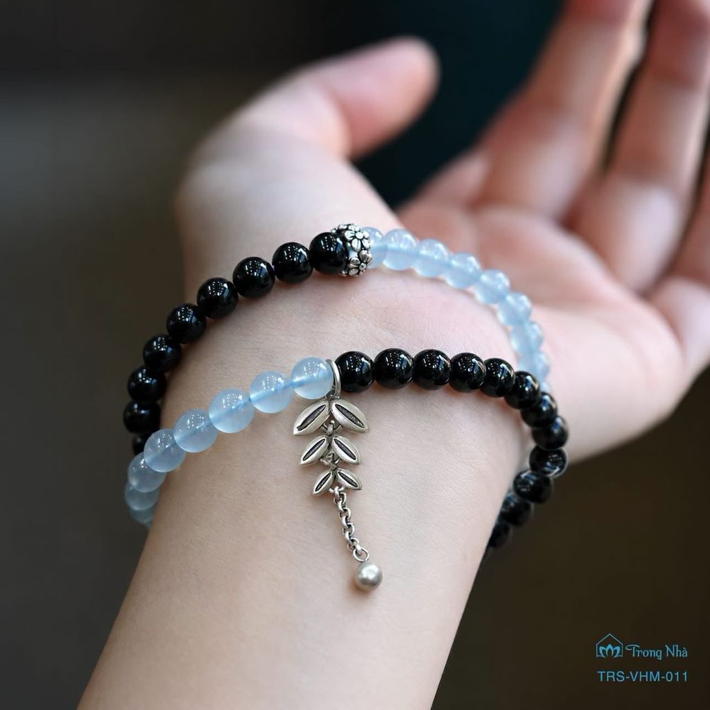 Vòng cuốn đôi Om mani padme hum tourmaline đen mix aquamarine
