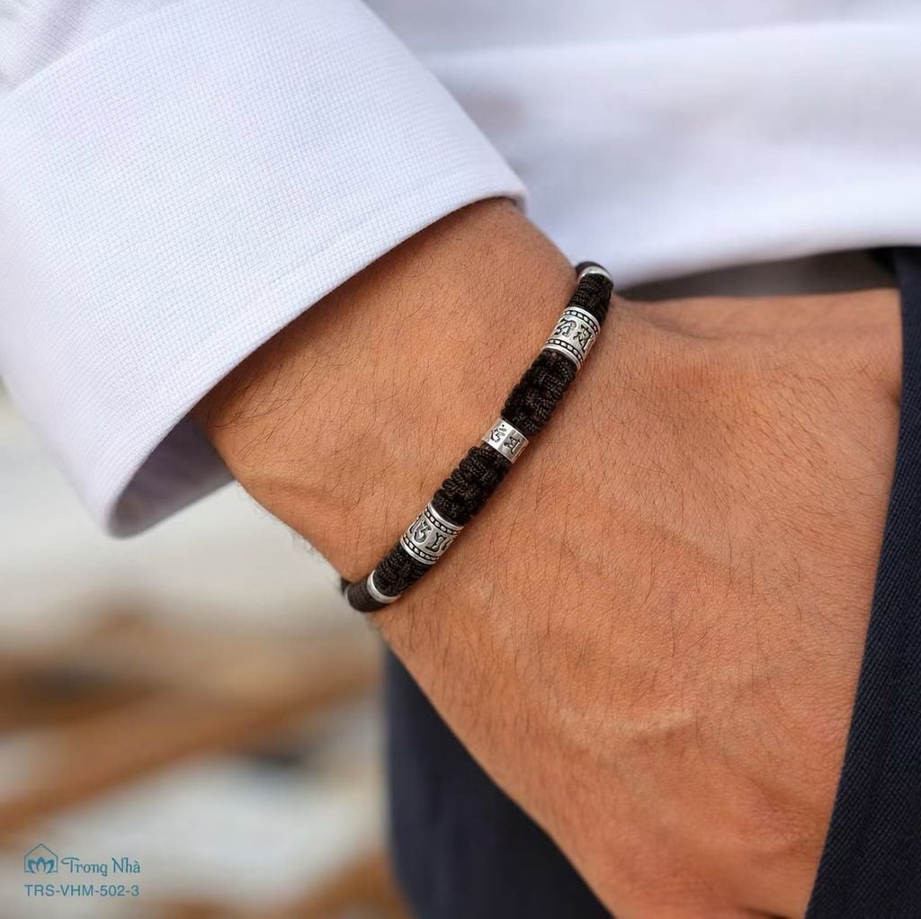 Vòng tay tết dây siêu biến chú Om Mani Padme Hum ( VHM 502 )
