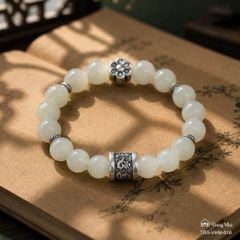 Vòng Ngọc hoà điền mix charm bạc Om mani ( TRS VHM 018 )