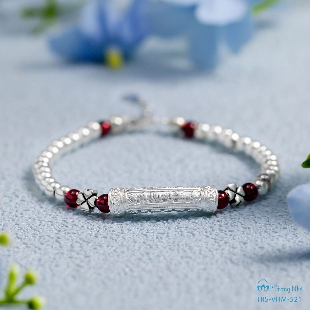 Lắc tay bi bạc mix charm Om mani padme hum ( VHM 521)