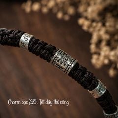 Vòng tay tết dây siêu biến chú Om Mani Padme Hum ( VHM 502 )