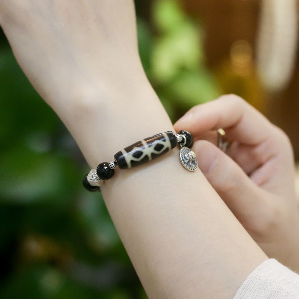 Dzi 6 mắt tứ giác ( Dzi 004 )