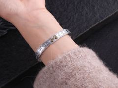 Vòng bạc chày kim cang khắc om mani padme hum ( VONG 116)