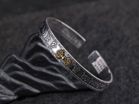 Vòng bạc chày kim cang khắc om mani padme hum ( VONG 116)