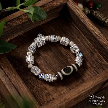 Dzi thiên địa ( NLIEU CHARM DZI 016 )