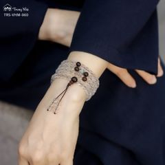 Tràng hạt Thạch anh trắng mix Tử đàn và charm Om Mani Padme Hum (TRS VHM 060 )