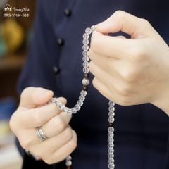 Tràng hạt Thạch anh trắng mix Tử đàn và charm Om Mani Padme Hum (TRS VHM 060 )