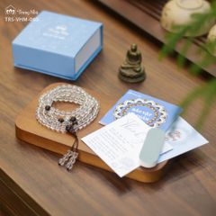 Tràng hạt Thạch anh trắng mix Tử đàn và charm Om Mani Padme Hum (TRS VHM 060 )