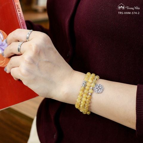 Vòng thạch anh tóc vàng cuốn 3 mix charm Om Mani Padme Hum (TRS VHM 324 2)