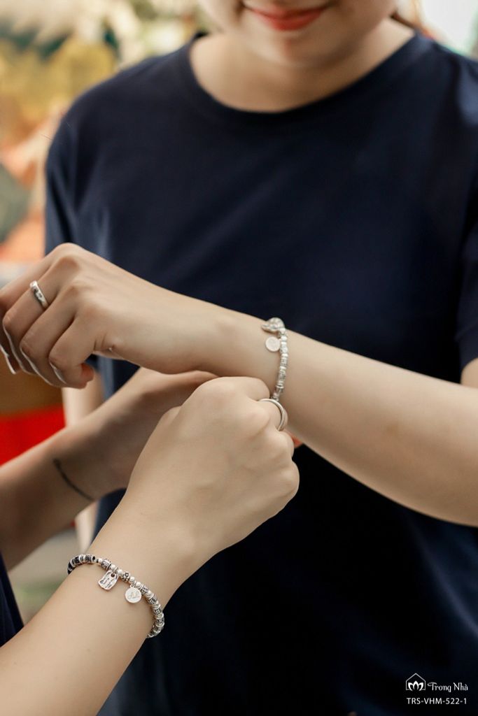 Lắc tay bạc handmade siêu biến chú - Vì bạn xứng đáng ( VHM 522-1)