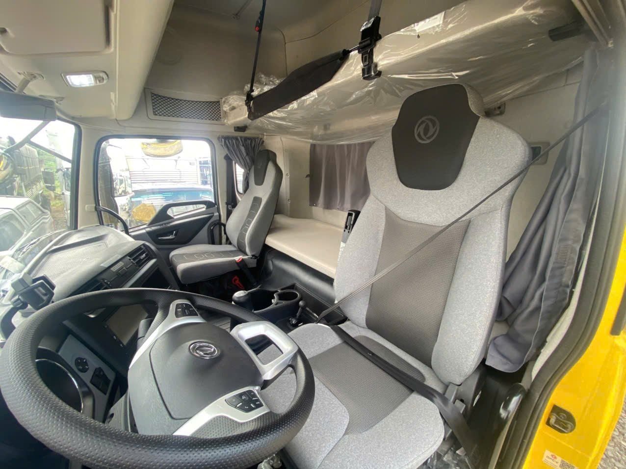  (New) XE TẢI DONGFENG HOÀNG HUY 3 CHÂN 6x2 KL270 THÙNG DÀI 9M9 