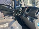  XE TẢI JAC N200S 1T9 THÙNG KÍN 4.4 MÉT 