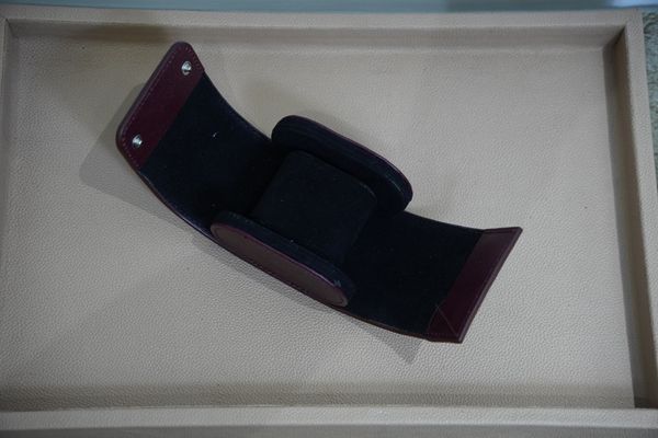  Hộp đồng hồ da Epsom đỏ sẫm 