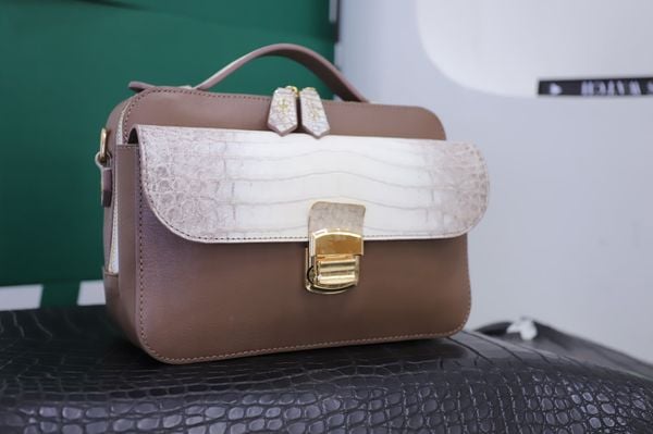  clutch da bê mix cá sấu himalaya 