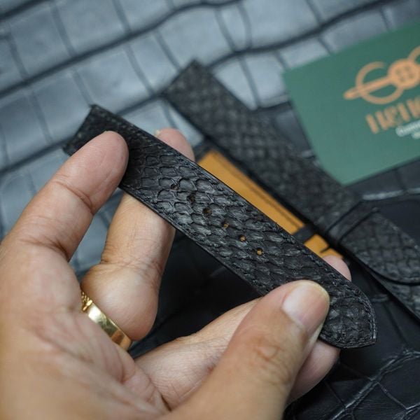  Dây da rắn đen (Size:20-18mm) 