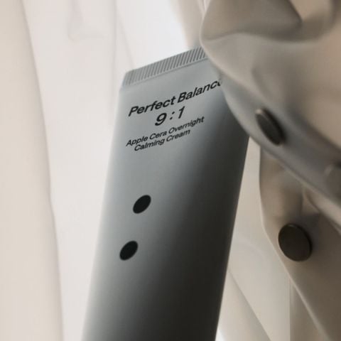 B: Lab Kem dưỡng Apple Cera Overnight Calming Cream 50ml