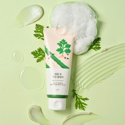 Round lab Sữa rửa mặt Mugwort Calming Cleanser 150ml