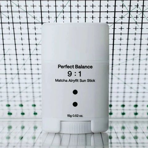 B: Lab Kem chống nắng dạng thỏi Matcha Airyfit Sun Stick 15g