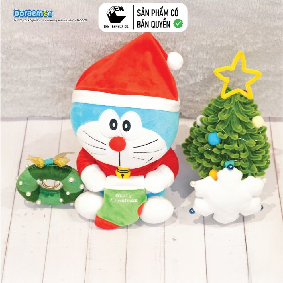 Gấu Bông Doraemon Giáng Sinh 23cm Chính Hãng – Thú Bông Noel Cao Cấp, Quà Tặng Giáng Sinh, Teenbox Phân Phối