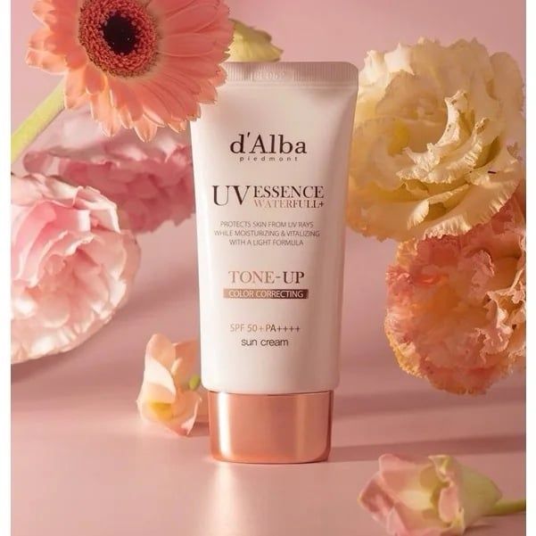 Kem Chống Nắng D'Alba UV Essence Waterfull+ Tone Up Pink Correcting 50ml