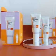 Set 2 kem chống nắng CNP Laboratory nâng tone 50ml+31ml